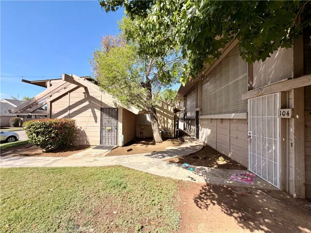366 E El Paso Avenue 101, Fresno, California 93720
