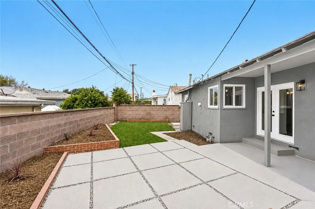 Photo digitally altered to show new gray color of home