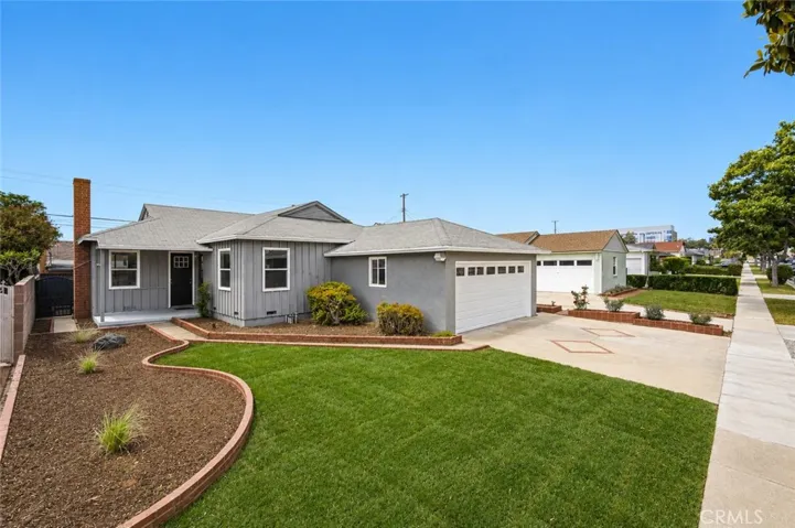 Photo digitally altered to show new gray color of home