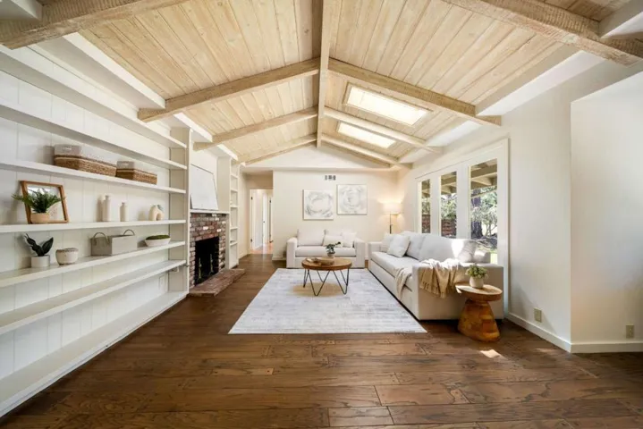 1027 Vaquero, Pebble Beach, California 93953