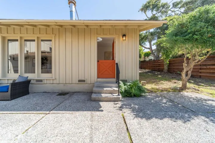 1027 Vaquero, Pebble Beach, California 93953