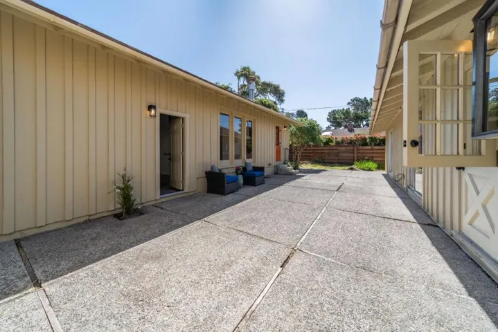 1027 Vaquero, Pebble Beach, California 93953