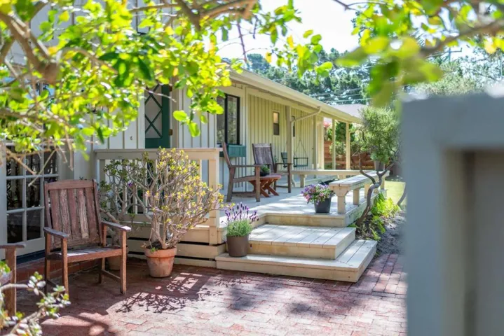 1027 Vaquero, Pebble Beach, California 93953