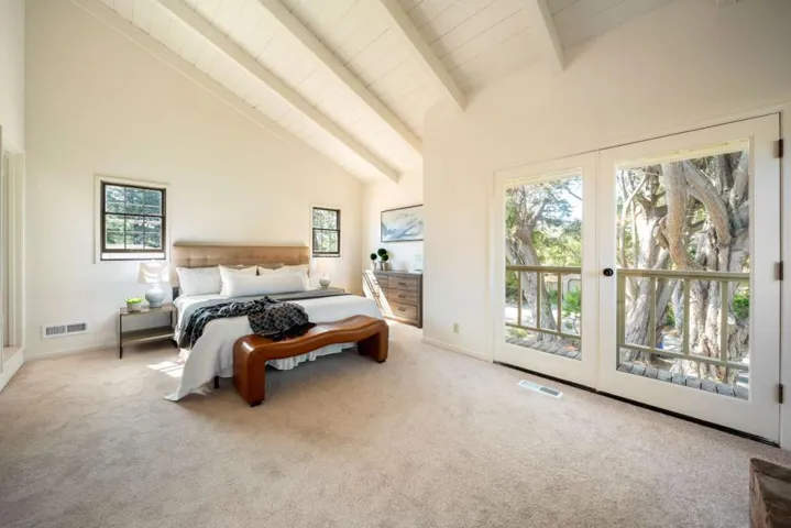 1027 Vaquero, Pebble Beach, California 93953