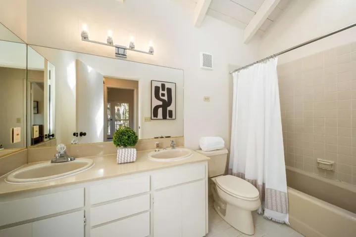 1027 Vaquero, Pebble Beach, California 93953