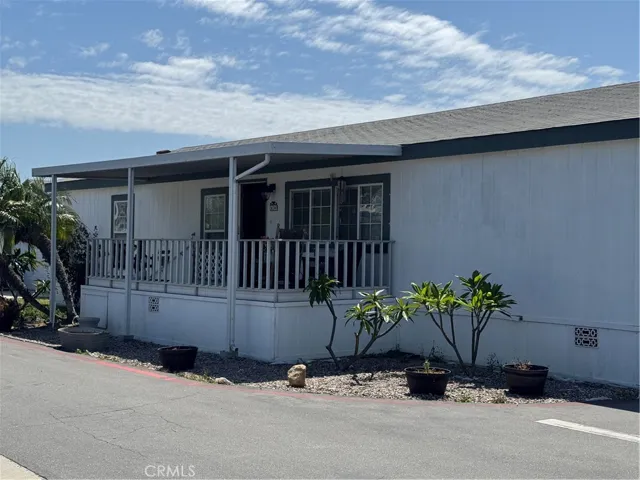 39 Spruce Via, Anaheim, California 92801