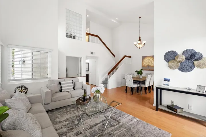 7265 Caminito Pantoja, San Diego, California 92122