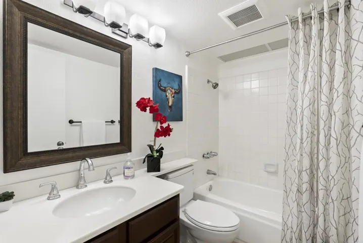 7265 Caminito Pantoja, San Diego, California 92122