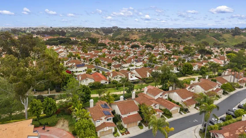 7265 Caminito Pantoja, San Diego, California 92122