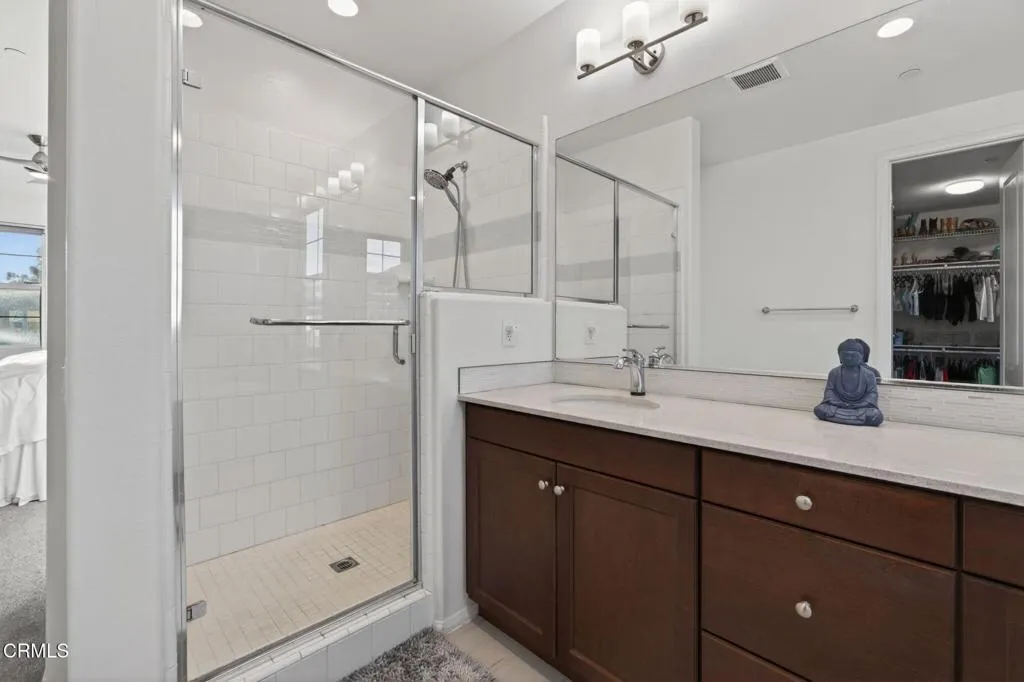 37-web-or-mls-Upmarket Media-5075Manz103