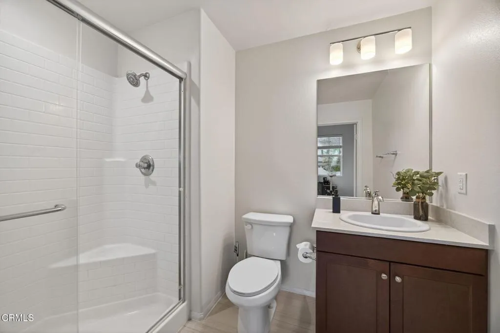 41-web-or-mls-Upmarket Media-5075Manz037