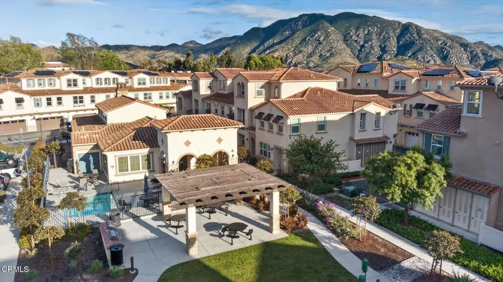 66-web-or-mls-Upmarket Media-5075Manz-ae