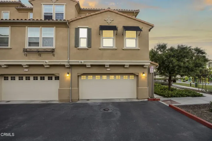 2-web-or-mls-Upmarket Media-5075Manz-twi