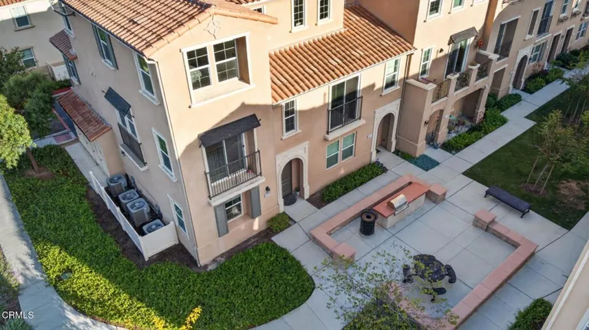 56-web-or-mls-Upmarket Media-5075Manz-ae