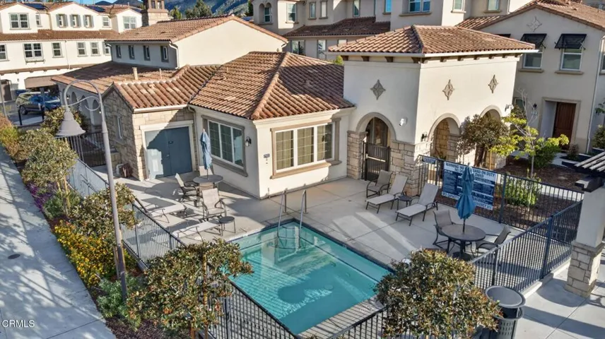 64-web-or-mls-Upmarket Media-5075Manz-ae