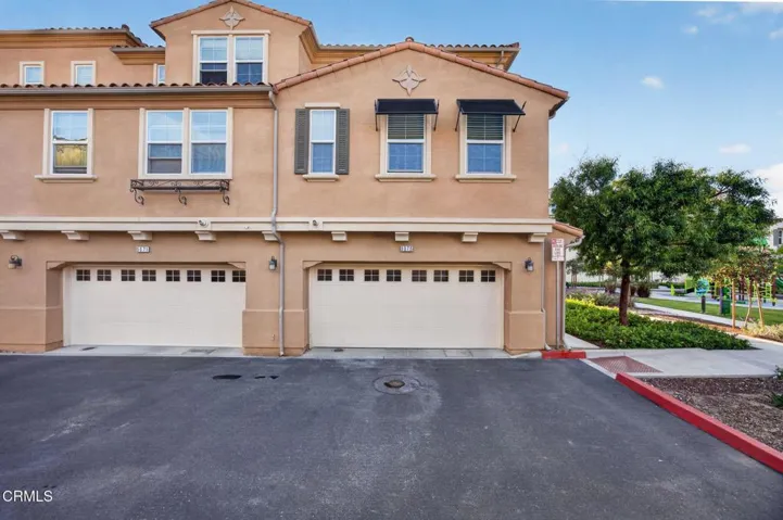45-web-or-mls-Upmarket Media-5075Manz015
