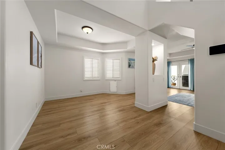 Flexible living space as you enter the home