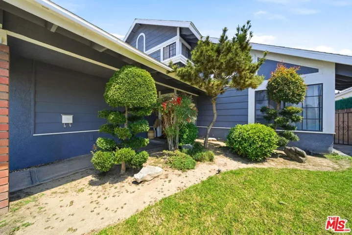 17310 S Hoover Street, Gardena, California 90247