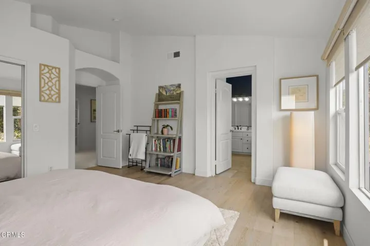 Luxurious primary ensuite