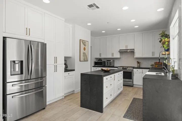 Chic open kitchen