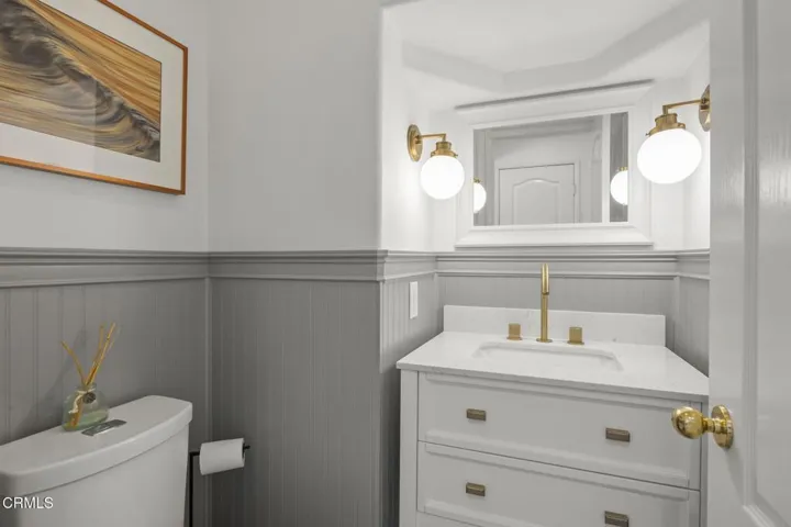 Downstairs half bathroom