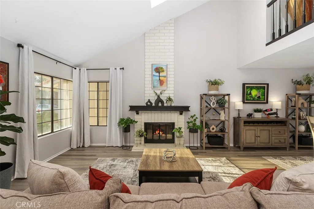 With fireplace "on"