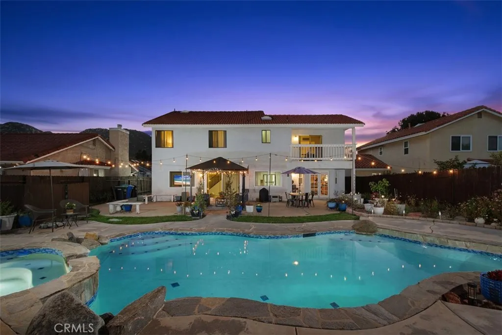 Imagine cooling off here after a toasty summer day in Temecula.