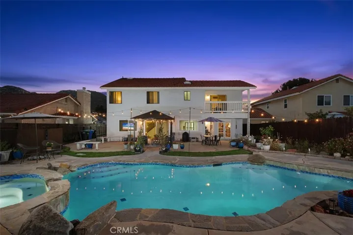 Imagine cooling off here after a toasty summer day in Temecula.