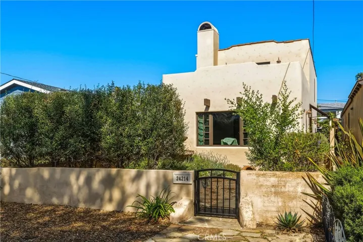 24214 Los Codona Avenue, Torrance, California 90505