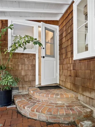 1708 Park Avenue, Newport Beach, California 92662