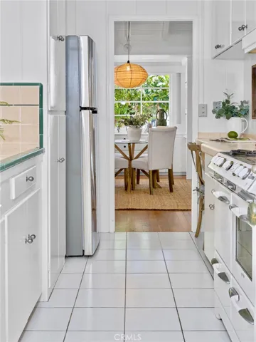 1708 Park Avenue, Newport Beach, California 92662
