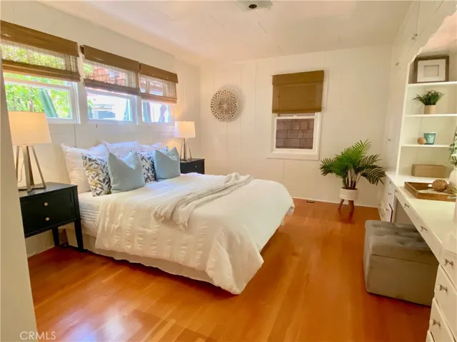 1708 Park Avenue, Newport Beach, California 92662
