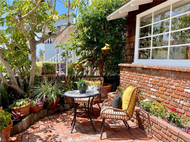1708 Park Avenue, Newport Beach, California 92662