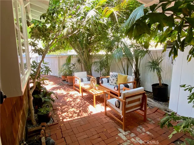 1708 Park Avenue, Newport Beach, California 92662