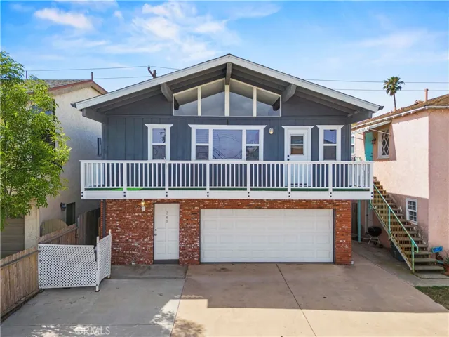 348 Santa Monica Drive, Oxnard, California 93035