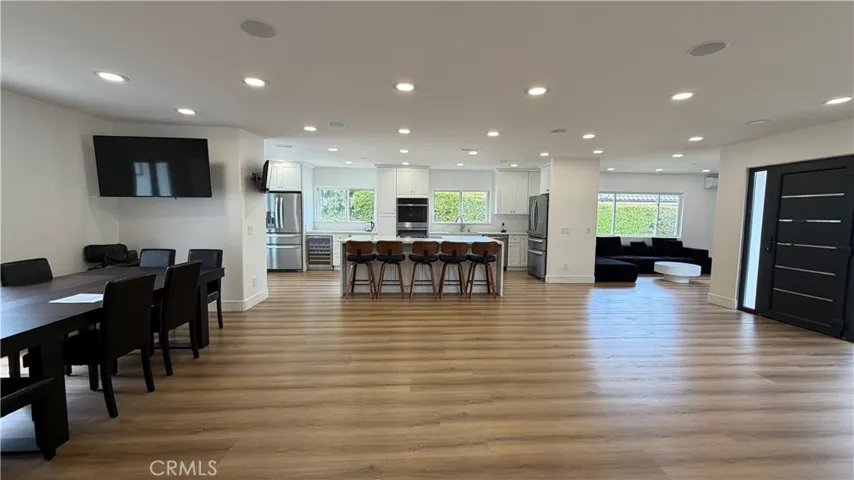 5855 Shirley Avenue, Tarzana, California 91356