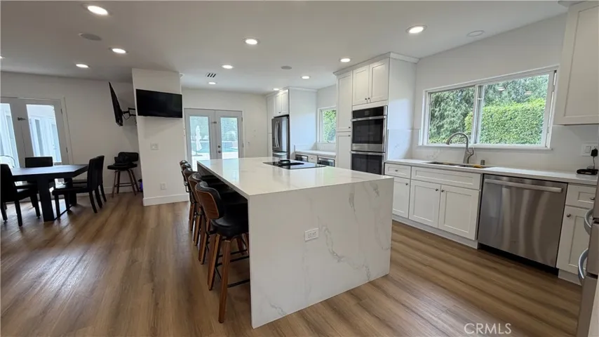 5855 Shirley Avenue, Tarzana, California 91356