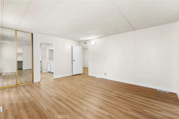 Spacious primarybedroom