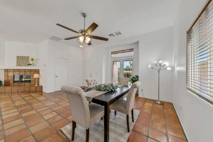08 DINING MLS