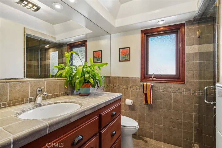 Upstairs hallway bathroom