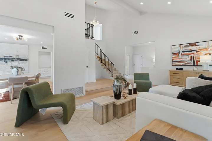 3072 Sierra Dr_18