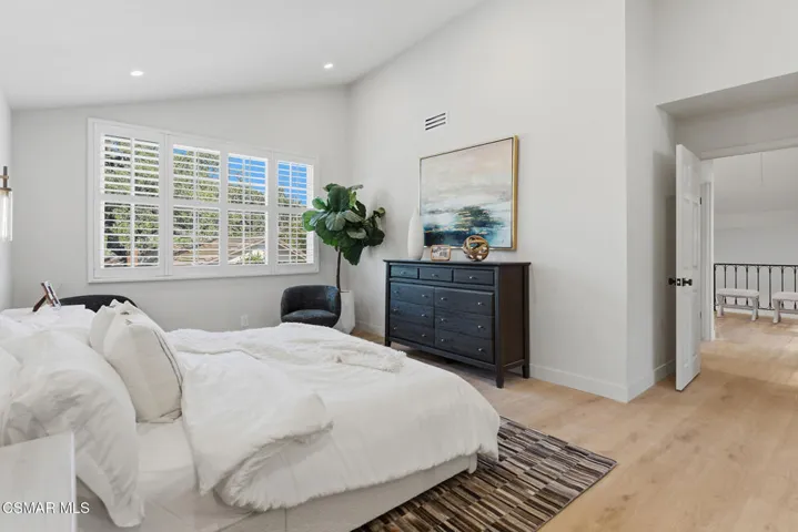 3072 Sierra Dr_82