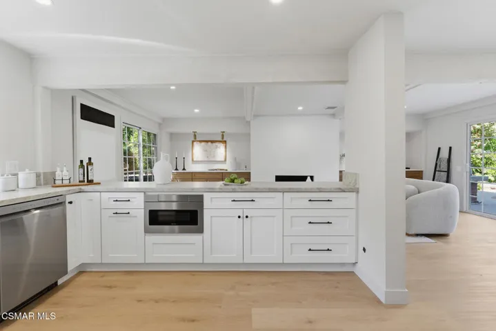 3072 Sierra Dr_28