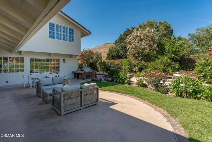 3072 Sierra Dr_60