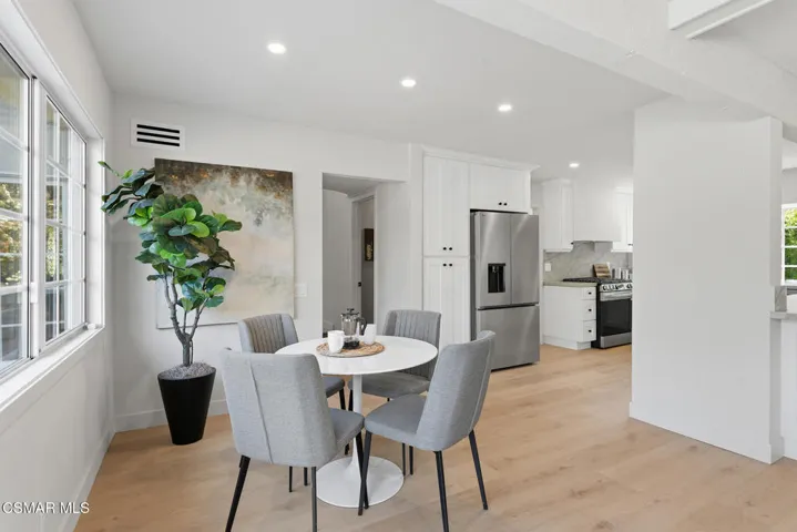 3072 Sierra Dr_25
