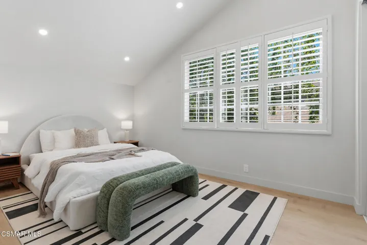 3072 Sierra Dr_75