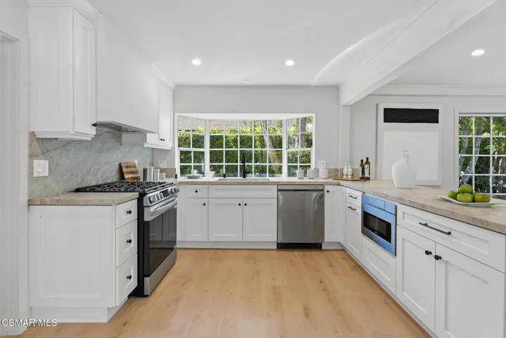 3072 Sierra Dr_27
