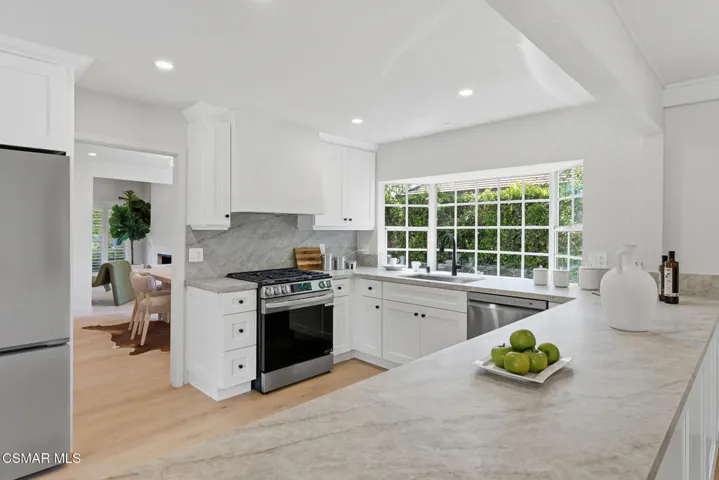 3072 Sierra Dr_29