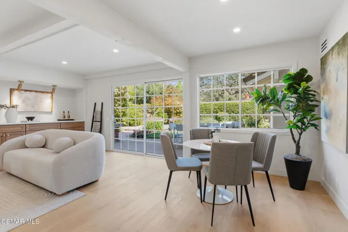 3072 Sierra Dr_33