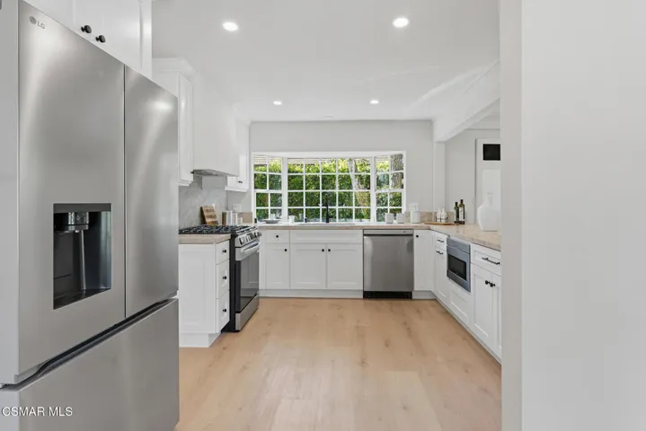 3072 Sierra Dr_26